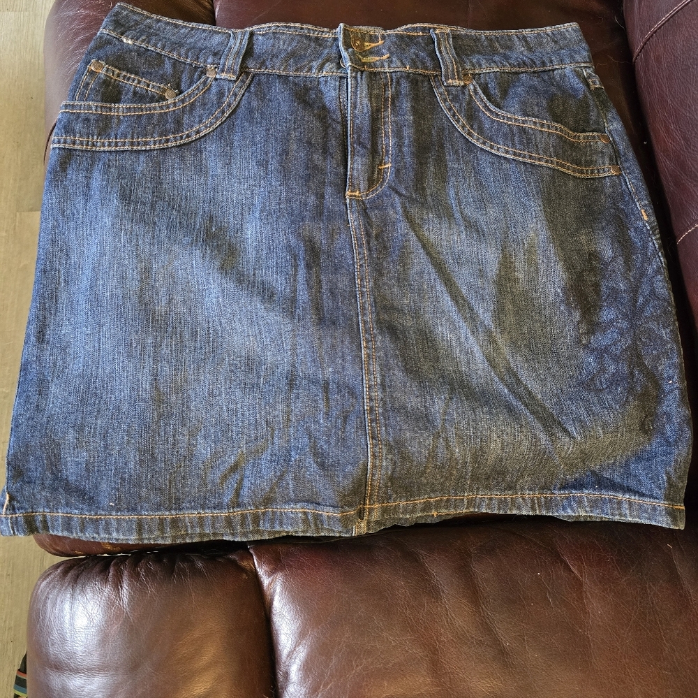 Lee Dark Blue Denim Jean Skirt 11/12